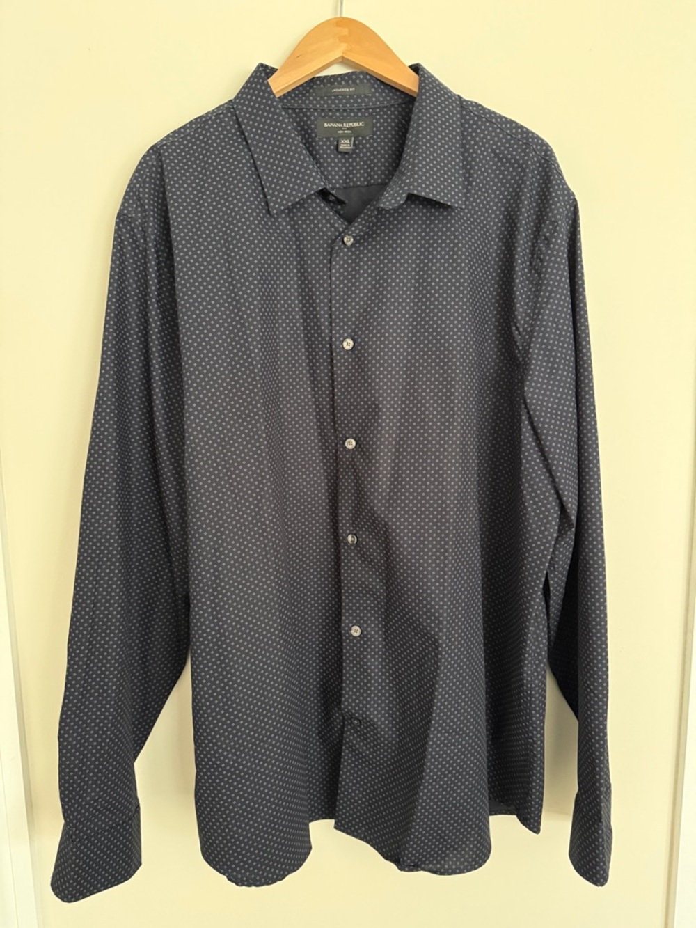 Banana Republic Men's Navy Shirt with White Microdots